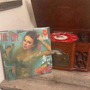 🧡 The Life of a Showgirl Vinyl Record